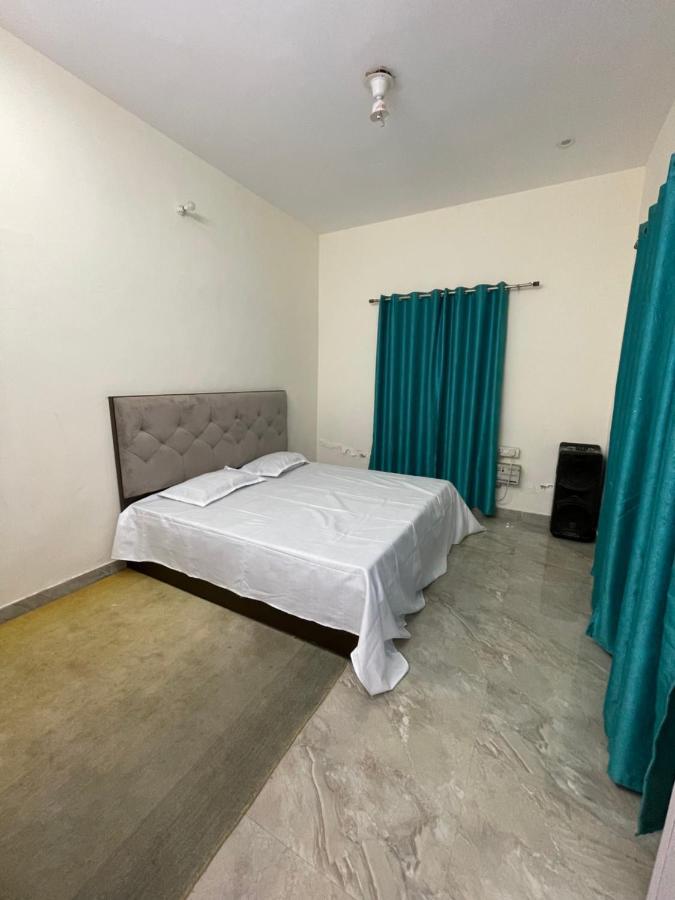 Anantam Aravali Villa Gurgaon Exterior photo